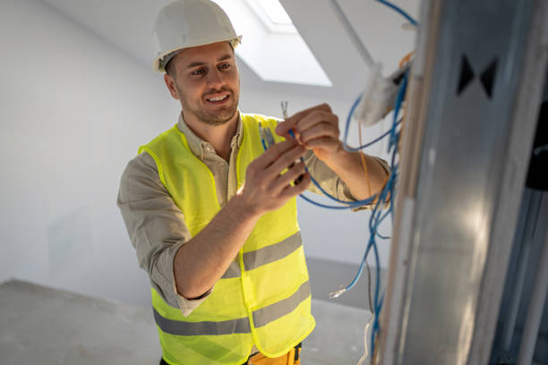 Best Emergency Electrical Repair  in Holmes Beach, FL